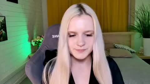 Snapshot of sherributlers chatting on June 29, 2026, 10:15 am Sweet Sherri online show from June 29, 2026, 10:15 am