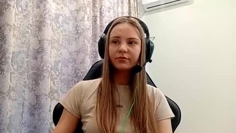 Snapshot of sherrylkeep chatting on November 26, 2025, 6:25 am Lisa online show from November 26, 2025, 6:25 am