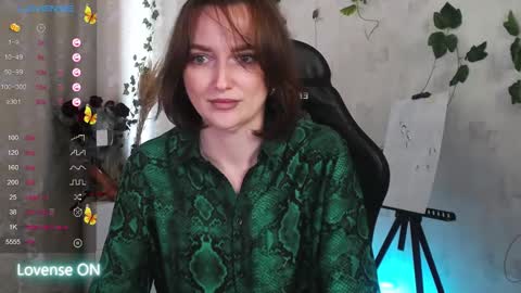 Snapshot of sheslike_firstlove chatting on October 1, 2025, 11:38 am Vanessa online show from October 1, 2025, 11:38 am