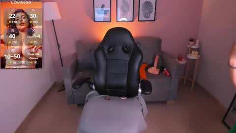 Sheyla online show from December 23, 2025, 4:10 am