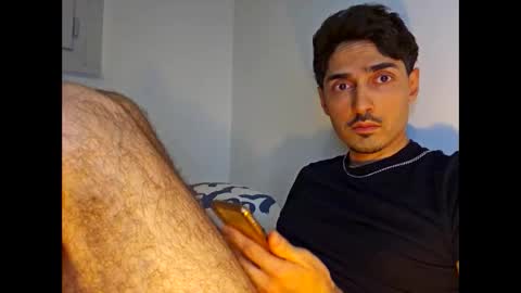 Snapshot of shhervin chatting on April 6, 2026, 12:08 am shhervin online show from April 6, 2026, 12:08 am