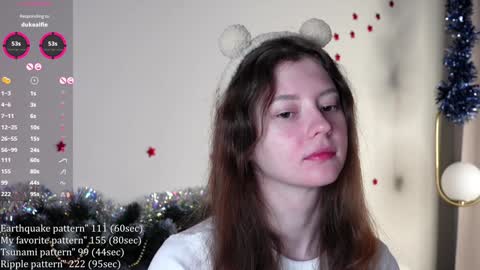 Snapshot of shickshackshock chatting on December 24, 2024, 1:17 pm Iris online show from December 24, 2024, 1:17 pm