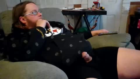 Snapshot of shifty885 chatting on January 12, 2026, 10:48 pm shifty885 online show from January 12, 2026, 10:48 pm