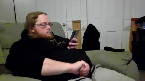 Snapshot of shifty885 chatting on February 4, 2026, 10:36 pm shifty885 online show from February 4, 2026, 10:36 pm