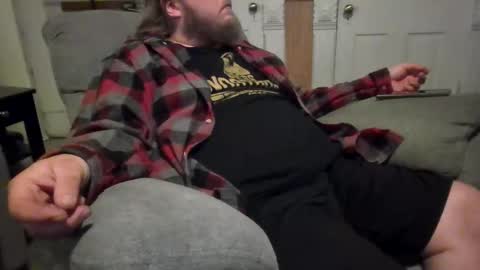 Snapshot of shifty885 chatting on February 14, 2026, 1:24 am shifty885 online show from February 14, 2026, 1:24 am