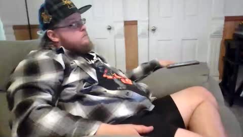 Snapshot of shifty885 chatting on February 24, 2026, 10:08 pm shifty885 online show from February 24, 2026, 10:08 pm