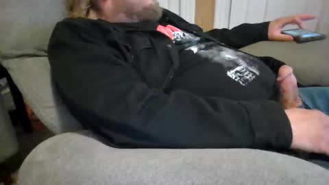 Snapshot of shifty885 chatting on March 3, 2026, 1:01 am shifty885 online show from March 3, 2026, 1:01 am