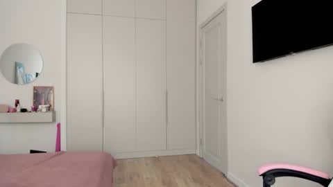 Shineel online show from February 2, 2026, 4:22 am