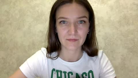 Snapshot of shining_pearl chatting on June 23, 2026, 7:01 pm Jesica online show from June 23, 2026, 7:01 pm