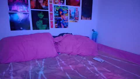 Shinji    online show from March 12, 2025, 11:01 pm