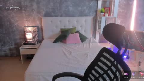 Snapshot of shiny_lisss chatting on July 22, 2026, 1:52 am Lisa online show from July 22, 2026, 1:52 am