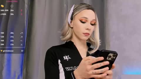 Jennifer  Streaming time online show from December 13, 2024, 3:21 pm