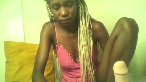detiefmagdalina2026 online show from May 17, 2026, 2:53 am