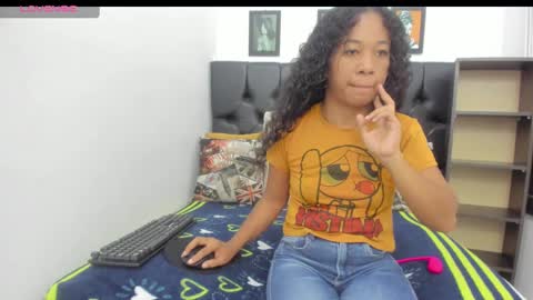 Snapshot of shira_sexylove chatting on September 13, 2025, 11:59 pm shira_sexylove online show from September 13, 2025, 11:59 pm