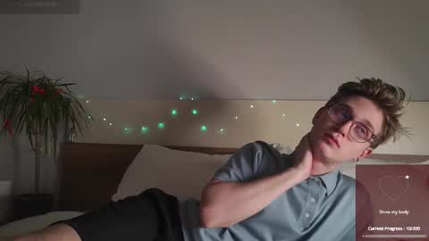 Snapshot of shirizo chatting on January 5, 2026, 11:08 pm Matthew online show from January 5, 2026, 11:08 pm