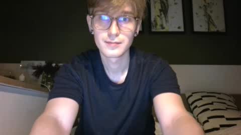 Snapshot of shirizo chatting on February 3, 2026, 8:25 pm Matthew online show from February 3, 2026, 8:25 pm