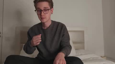 Snapshot of shirizo chatting on February 22, 2026, 7:23 pm Matthew online show from February 22, 2026, 7:23 pm