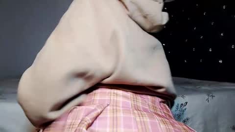 Snapshot of shiro254 chatting on December 18, 2025, 12:38 am Shi-ro online show from December 18, 2025, 12:38 am