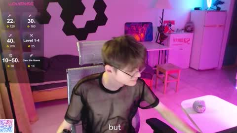 shiromy_ online show from December 16, 2025, 6:35 pm