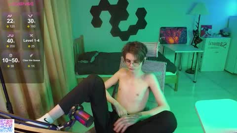 shiromy_ online show from February 14, 2026, 7:10 pm