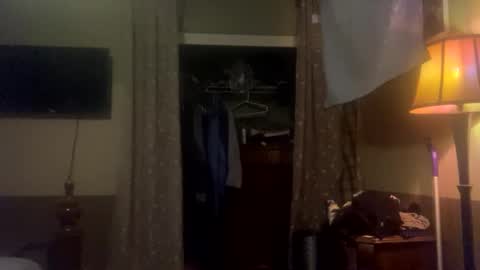 shluttydaddy online show from February 1, 2025, 9:43 am