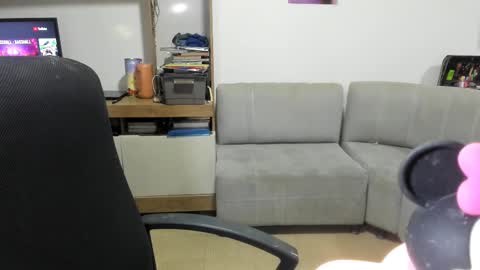 Shofia Beltran online show from February 19, 2025, 2:44 am