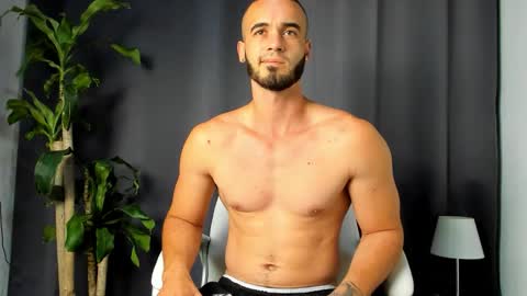 Shooter online show from October 28, 2025, 1:09 am