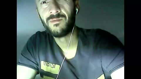 shooter_coool online show from October 3, 2025, 10:18 pm