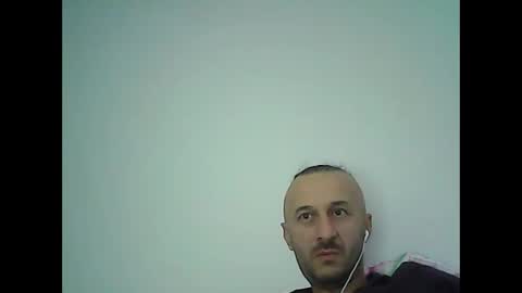 shooter_coool online show from October 5, 2025, 9:51 am