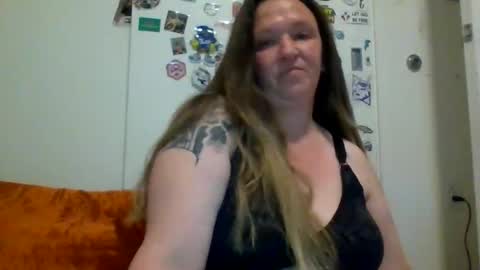 shootingstarr747 online show from June 10, 2026, 8:19 pm