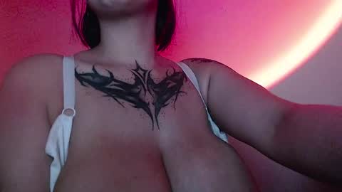 Shopie Hank  online show from December 27, 2024, 3:42 am