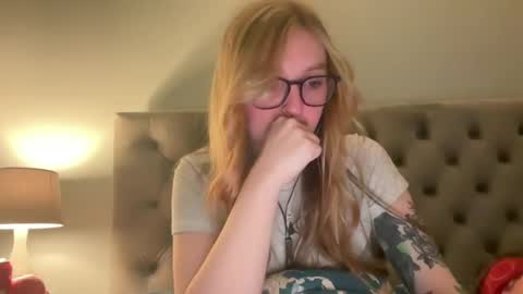 short sweetpea online show from February 18, 2025, 12:26 am