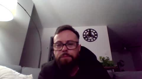 Snapshot of shortkingswing chatting on October 3, 2025, 7:49 am Shortkingswing online show from October 3, 2025, 7:49 am