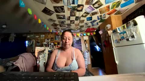 shorty920505 online show from May 26, 2026, 1:01 am