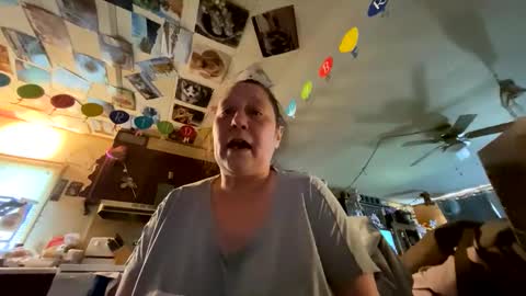 shorty920505 online show from May 27, 2026, 9:12 pm