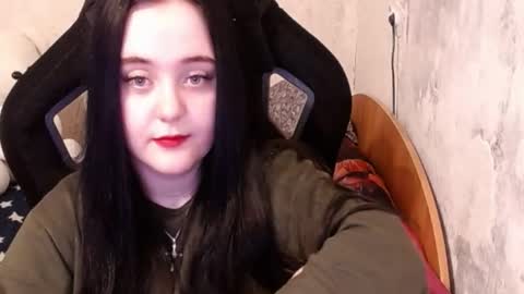 Snapshot of show_for_you chatting on December 19, 2024, 12:56 pm show_for_you online show from December 19, 2024, 12:56 pm