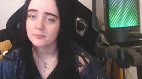 Snapshot of show_for_you chatting on March 5, 2025, 11:06 am show_for_you online show from March 5, 2025, 11:06 am