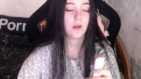 Snapshot of show_for_you chatting on October 16, 2025, 7:31 am show_for_you online show from October 16, 2025, 7:31 am