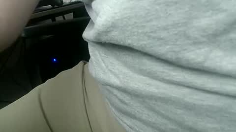 show_off_89 online show from October 14, 2025, 3:07 am