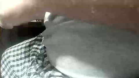 show_off_89 online show from October 14, 2025, 6:42 pm