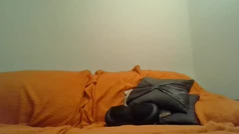 showherenow online show from April 19, 2026, 6:02 am