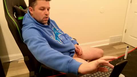 shroom online show from March 10, 2025, 7:10 am