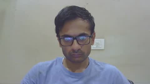 shubhamkhandelwal123 online show from September 29, 2025, 6:40 am
