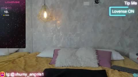 ZUMY ANGELS online show from November 11, 2025, 5:35 pm