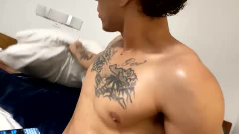 Snapshot of shurthingxx chatting on January 15, 2025, 10:49 am shurthingxx online show from January 15, 2025, 10:49 am