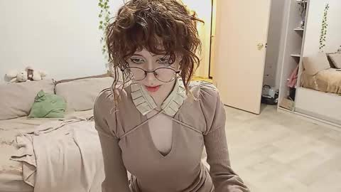 Aria online show from October 27, 2025, 10:03 pm