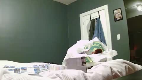 shutterbug989 online show from December 25, 2024, 4:01 am