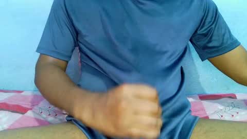 shyeyes online show from February 1, 2025, 8:08 am