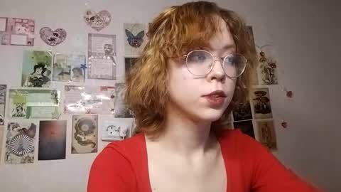 Milena online show from October 22, 2025, 1:11 pm