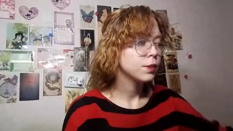 Milena online show from October 23, 2025, 1:32 pm